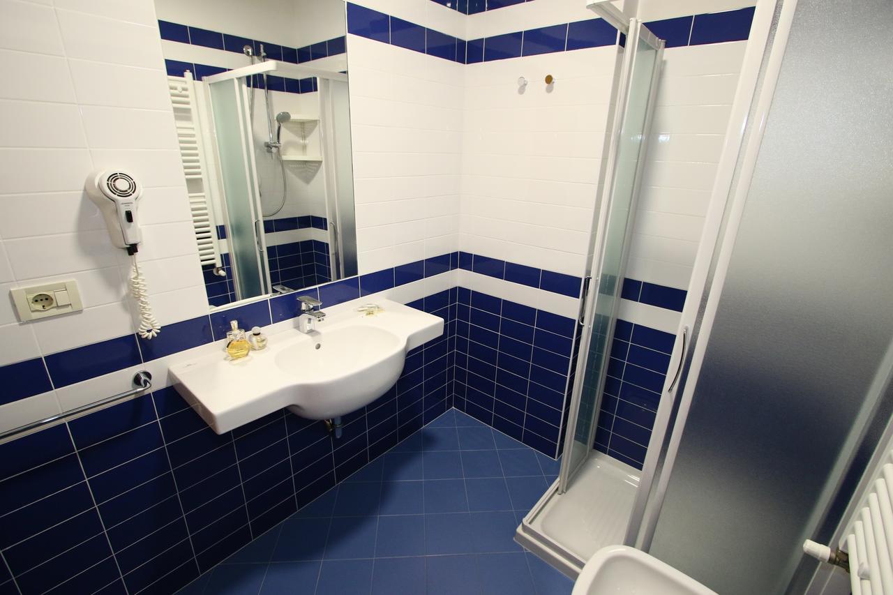 Superior Triple Room,668874399:JPEG